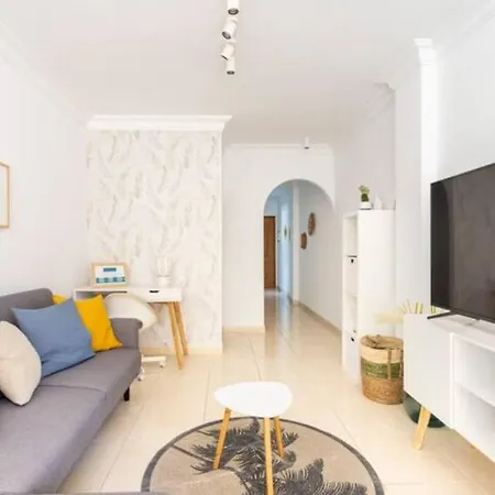 Apartman Amplio Y Comodo Apartamento En Callao Salvaje.